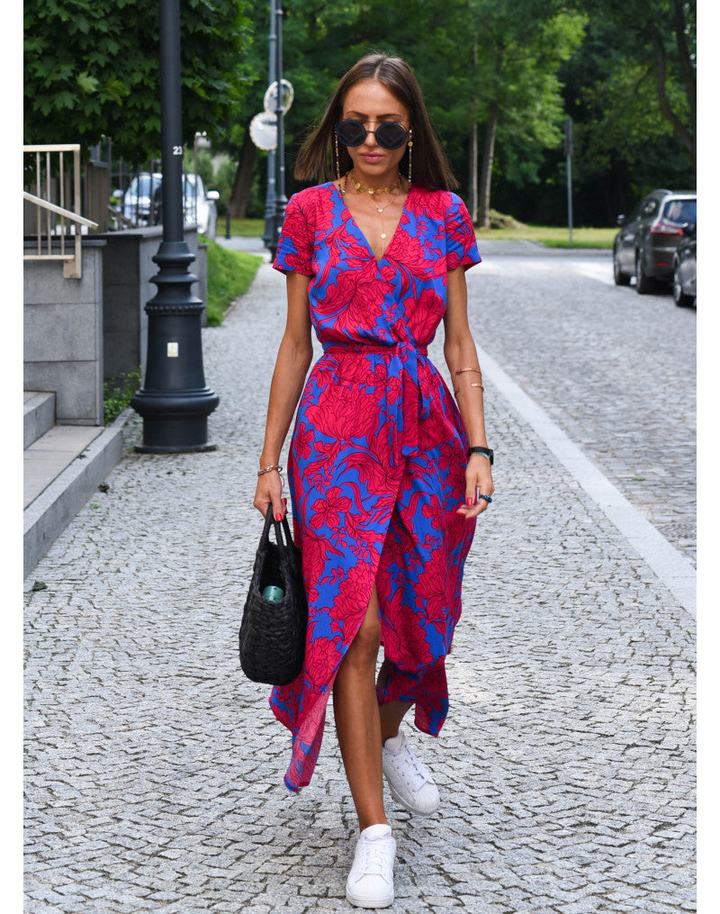 Women's Floral Dress with Flattering Silhouette | Elegant Style for Any Occasion
