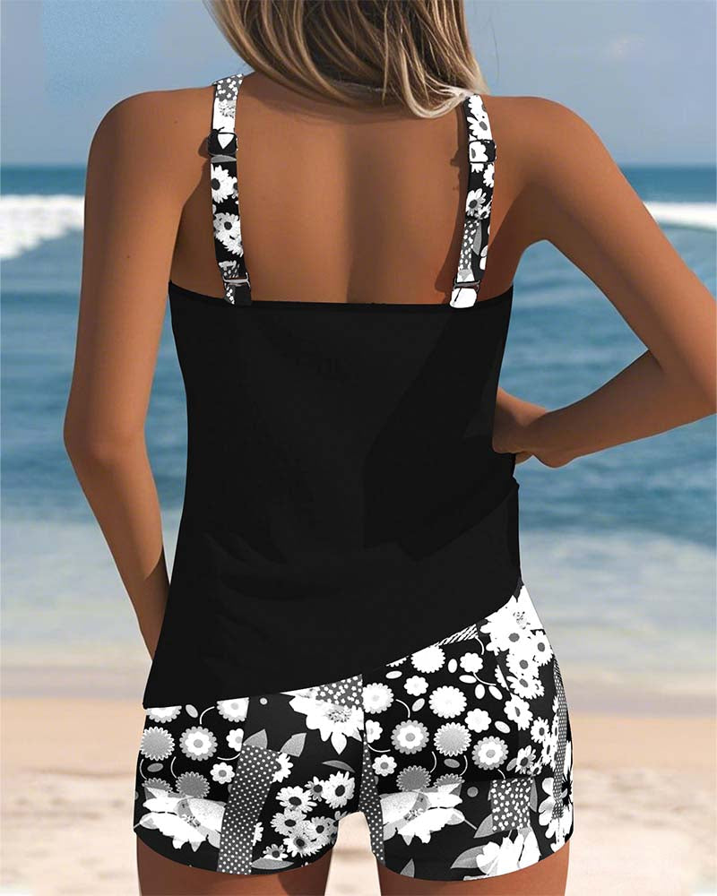 Melanie Collection | Two-Piece Swimsuit with Adjustable Straps | Floral Design for Comfortable Beach Days 5
